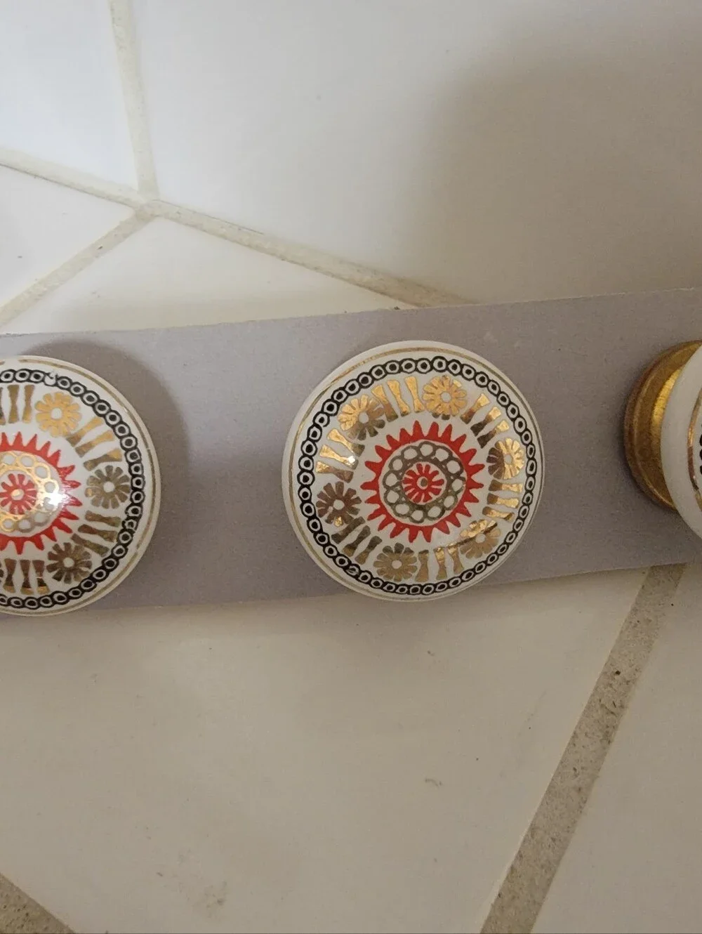 Daha Decorative Ceramic Cupboard/Drawer Knobs  with Red Floral Motif